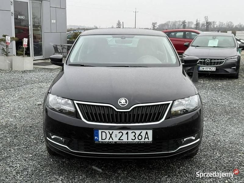 Czarny Używany 2017 Skoda Rapid Sedan/Limuzyna | 36 900 zł (Uczciwa cena) - Obraz 1/4