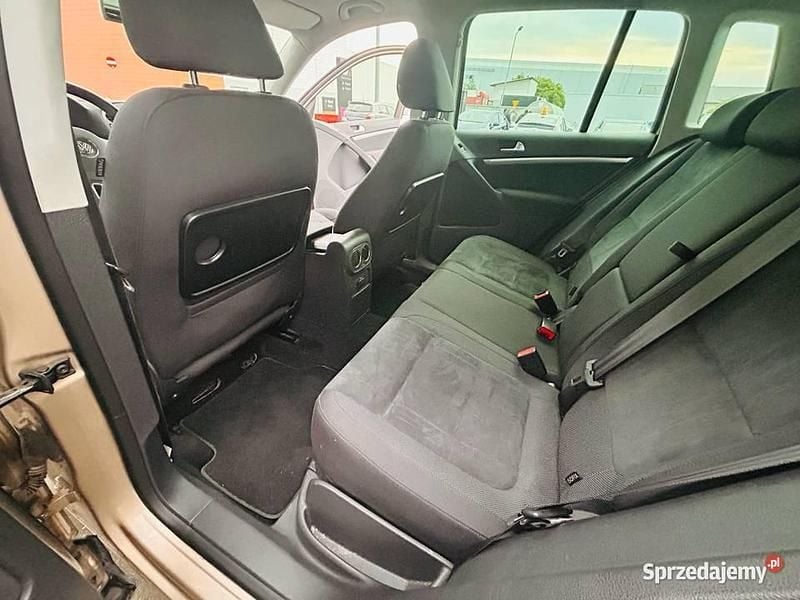 Beżowy Używany 2012 VW Tiguan SUV | 41 000 zł (Dobra cena) - Obraz 1/4