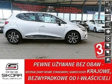 Używany Renault Clio V LIMITED 90 KM (66 kW) 2020 Srebrny Hatchback