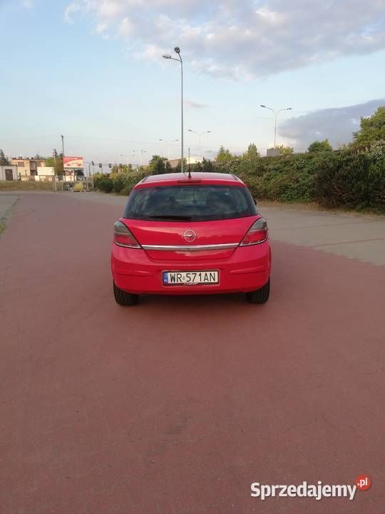 Używany Opel Astra Enjoy 90 KM (66 kW) 2007