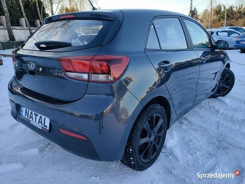 Czarny Używany 2019 Kia Rio Hatchback | 39 900 zł (Uczciwa cena) - Obraz 1/4