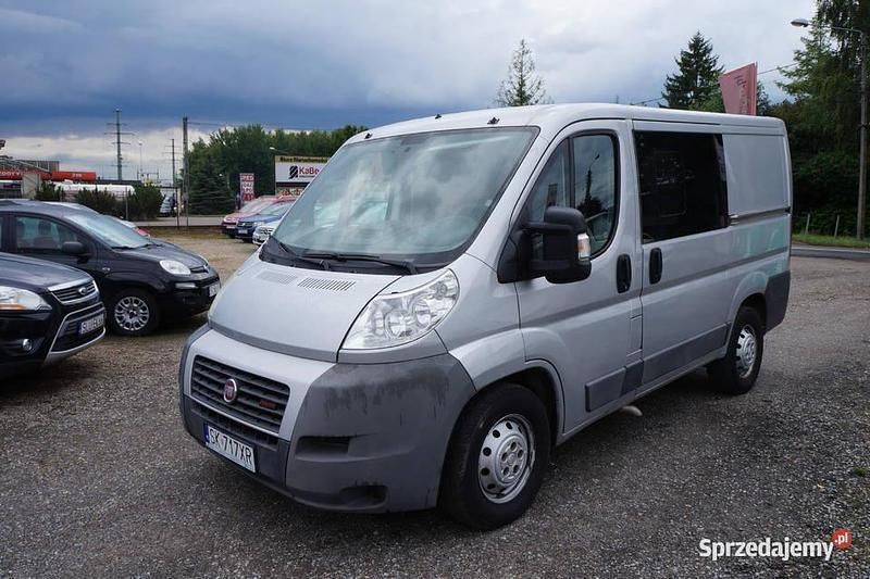 Srebrny Używany 2009 Fiat Ducato Van | 29 900 zł (Super Cena) - Obraz 1/4