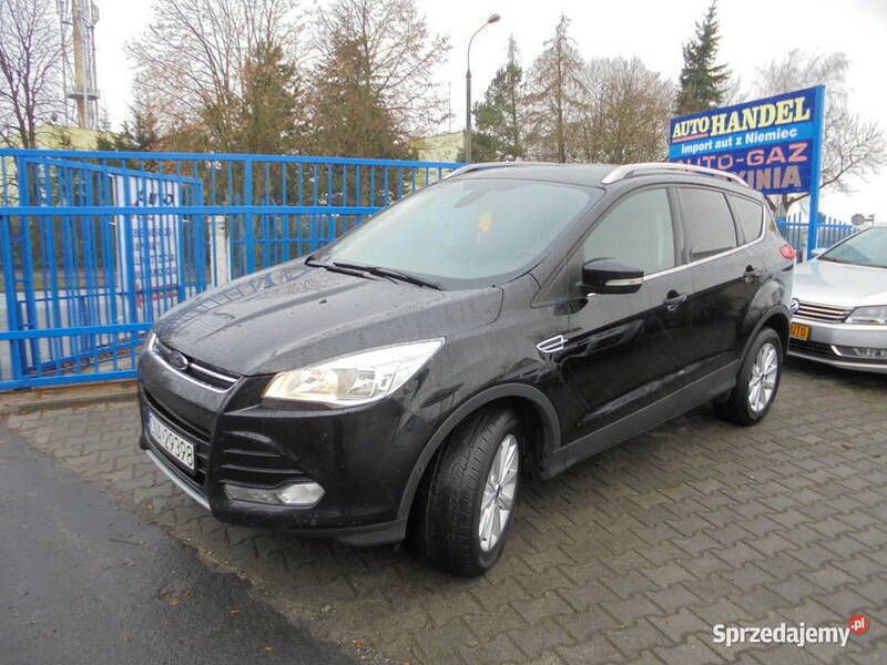 Czarny Używany 2017 Ford Kuga Titanium SUV | 54 900 zł (Uczciwa cena) - Obraz 1/4