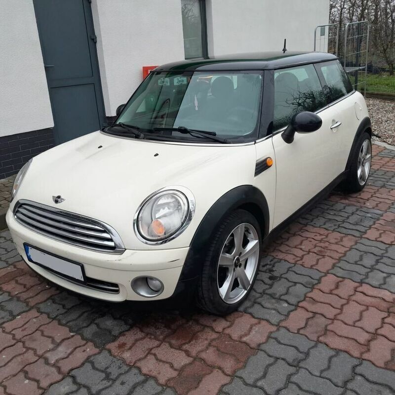 Inny kolor Używany 2010 Mini ONE Hatchback | 12 600 zł - Obraz 1/4