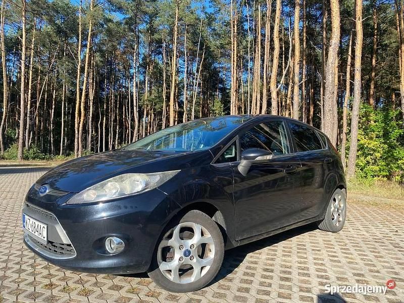 Czarny Używany 2009 Ford Fiesta Hatchback | 9700 zł (Uczciwa cena) - Obraz 1/4