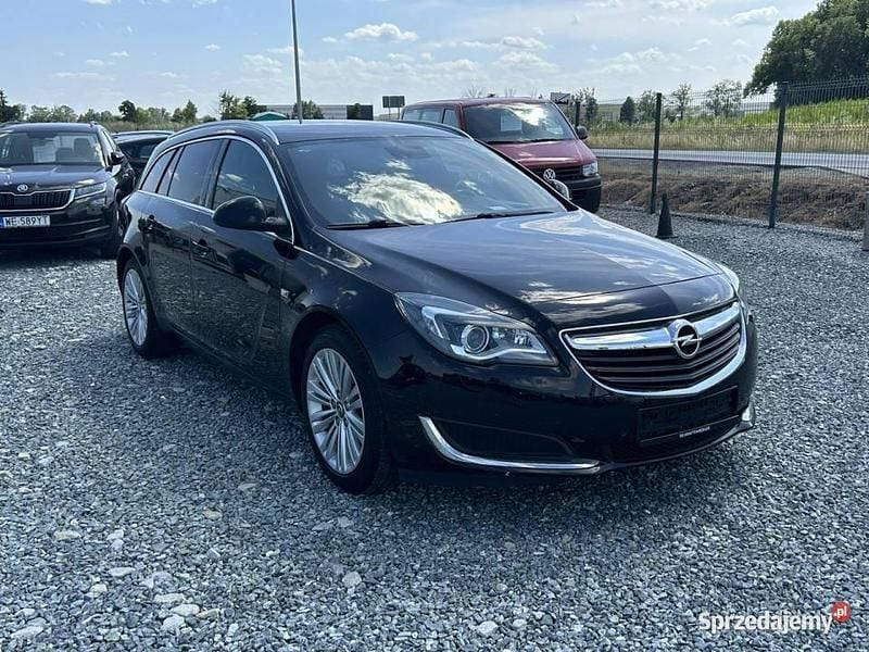 Czarny Używany 2017 Opel Insignia Kombi | 39 900 zł (Dobra cena) - Obraz 1/4