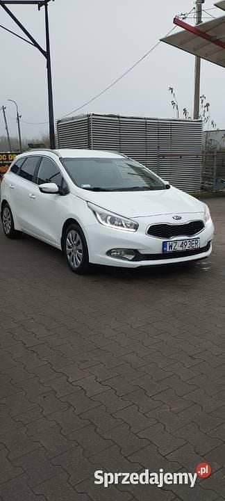 Biały Używany 2014 Kia Ceed Hatchback | 22 000 zł (Super Cena) - Obraz 1/4