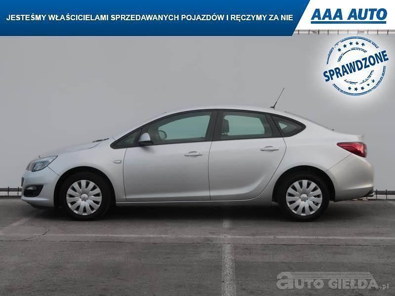 Używany Opel Astra 2016 Srebrny