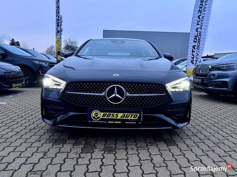 Czarny Używany 2023 Mercedes CLA200 Kombi | 141 000 zł - Obraz 1/4