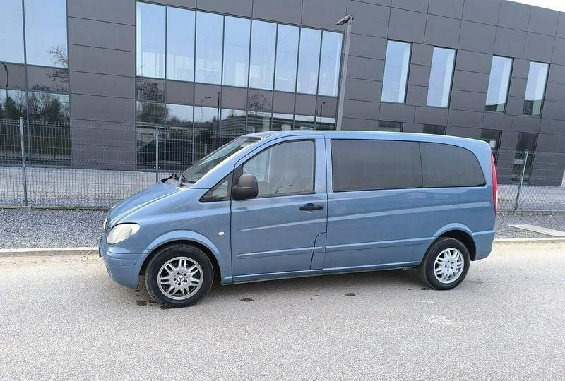 Niebieski Używany 2005 Mercedes Vito Minivan | 20 900 zł - Obraz 1/4