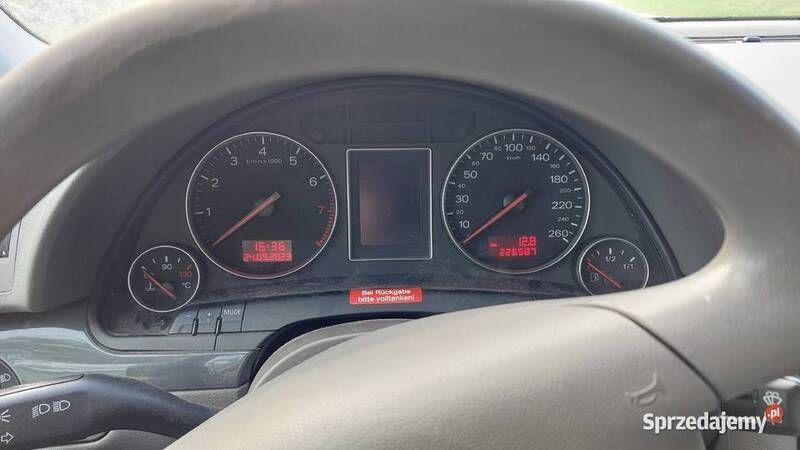 Używany Audi A4 2004 Srebrny Kombi