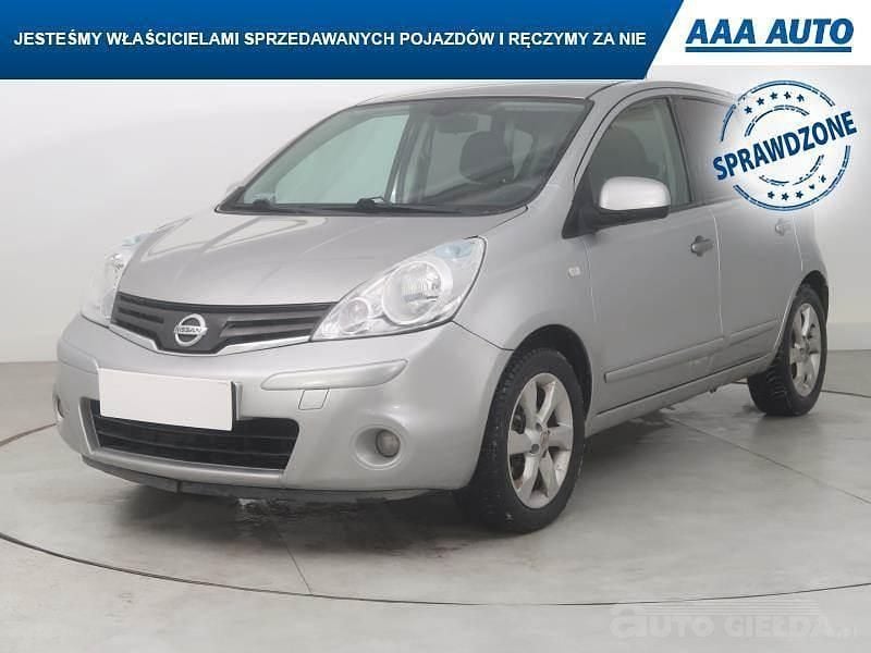 Używany Nissan Note 2010 Srebrny Hatchback