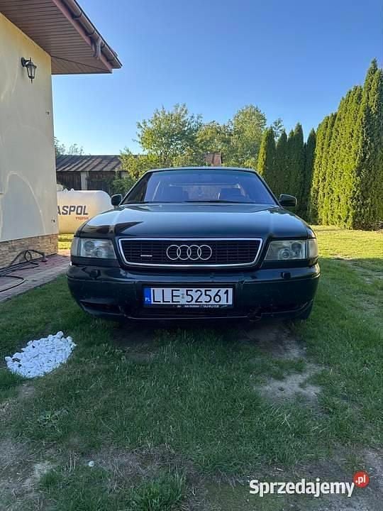 Czarny Używany 1996 Audi A8 Sedan/Limuzyna | 8400 zł - Obraz 1/4