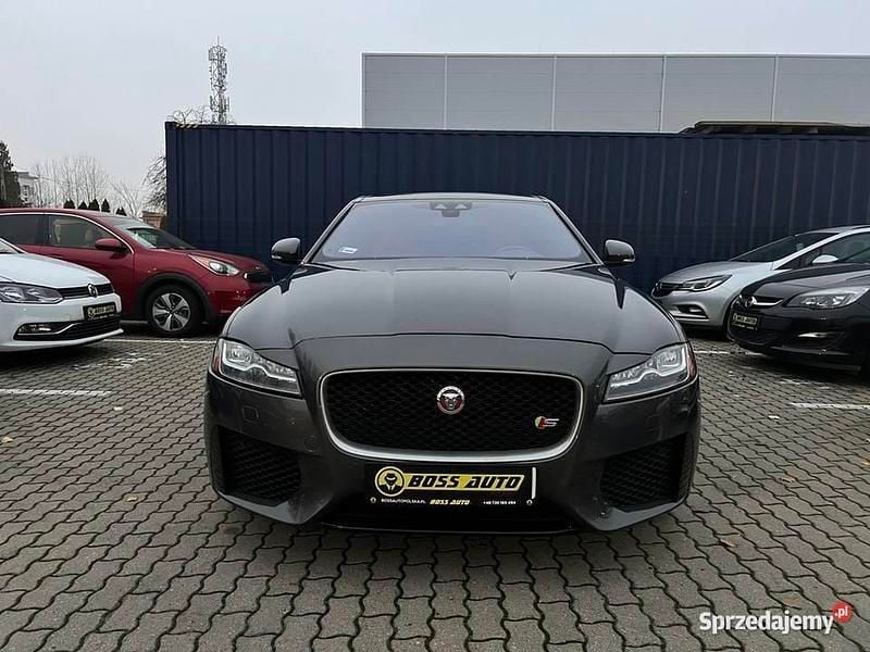 Szary Używany 2016 Jaguar XF Sedan/Limuzyna | 99 500 zł - Obraz 1/4