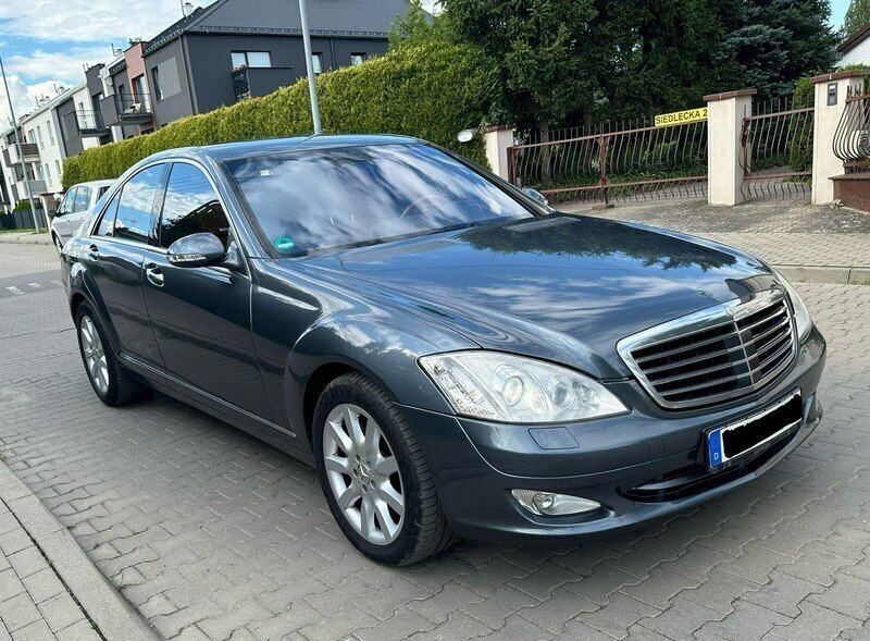 Używany Mercedes S500 388 KM (285 kW) 2006 Szary Sedan/Limuzyna