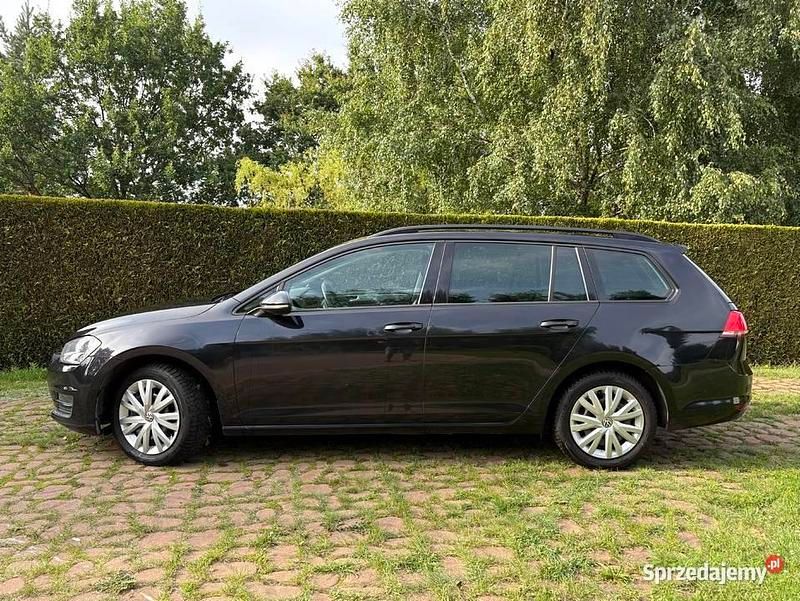 Czarny Używany 2014 VW Golf VII Kombi | 28 000 zł (Uczciwa cena) - Obraz 1/4