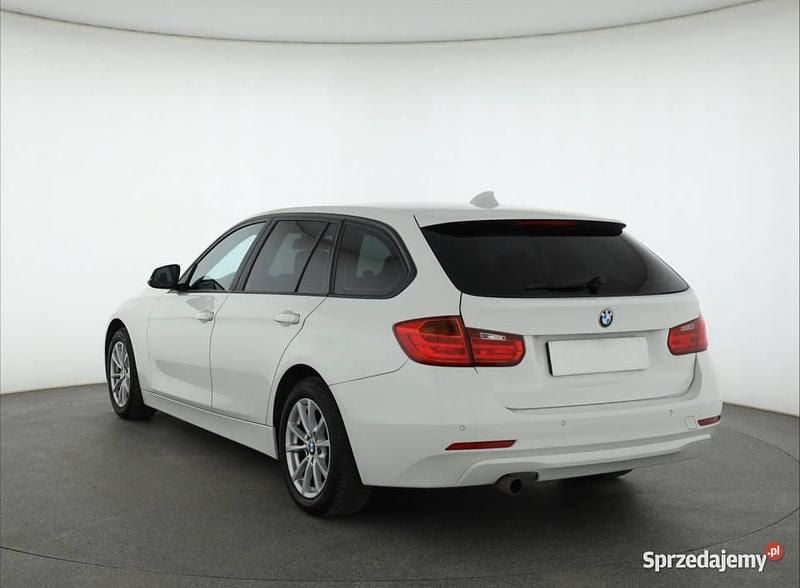 Używany BMW 320 2015 Biały Kombi