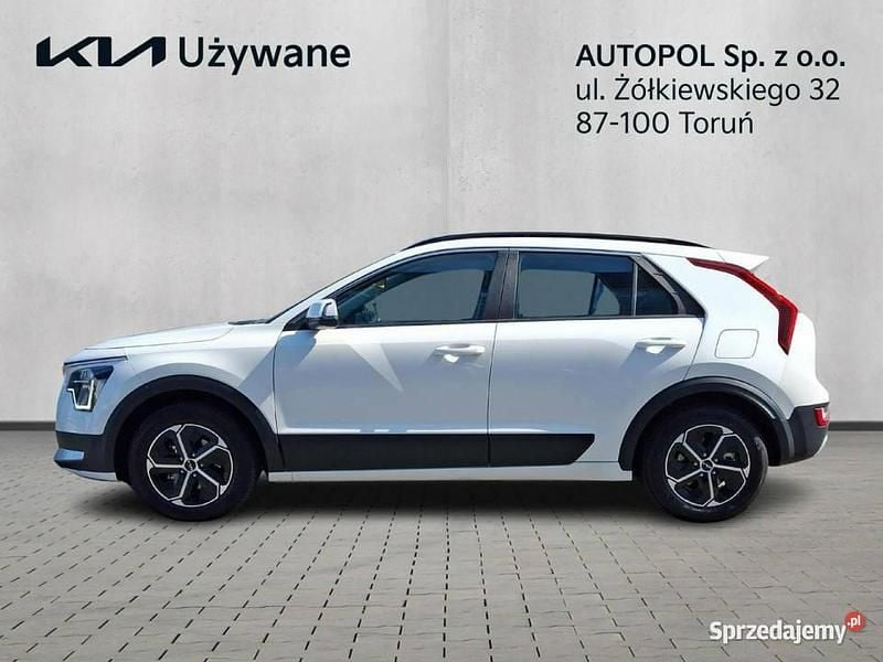 Biały (metalik) Używany 2024 Kia Niro SUV | 117 900 zł - Obraz 1/4