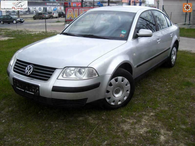 Srebrny (metalik) Używany 2001 VW Passat Sedan/Limuzyna | 11 900 zł - Obraz 1/4
