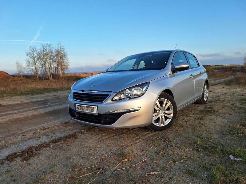 Srebrny Używany 2014 Peugeot 308 Hatchback | 26 000 zł (Uczciwa cena) - Obraz 1/4