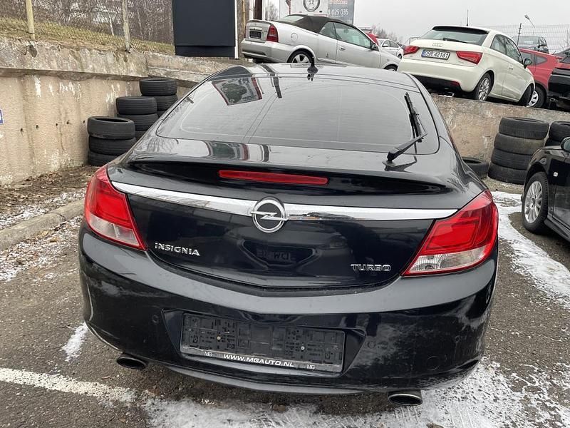 Używany Opel Insignia 220 KM (161 kW) 2013 Czarny Hatchback