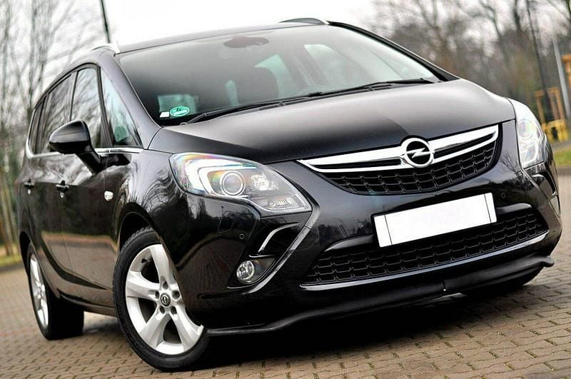 Używany Opel Zafira Tourer 2011 Czarny Minivan