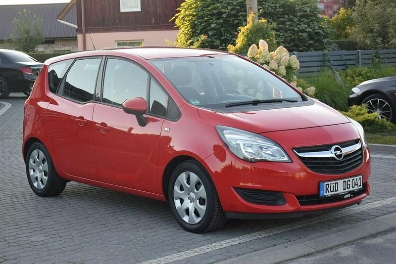 Używany Opel Meriva 120 KM (88 kW) 2016 Czerwony Minivan