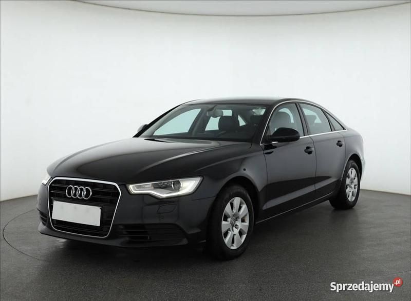 Używany Audi A6 204 KM (150 kW) 2012 Czarny Sedan/Limuzyna