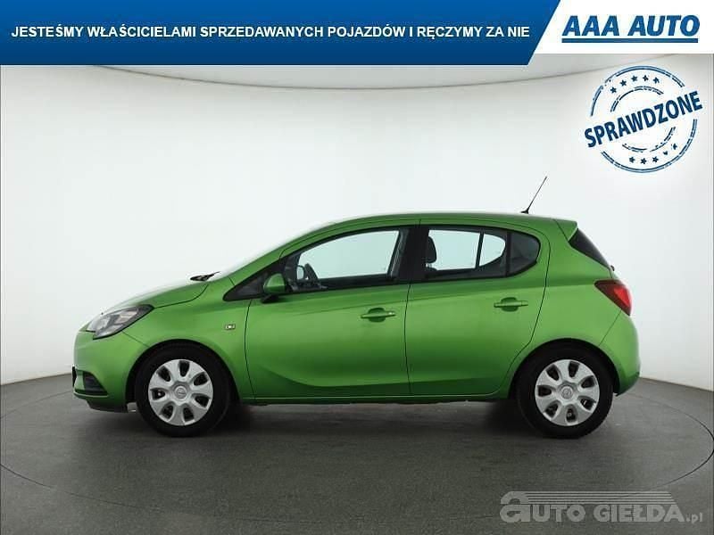Używany Opel Corsa 2015 Zielony Hatchback