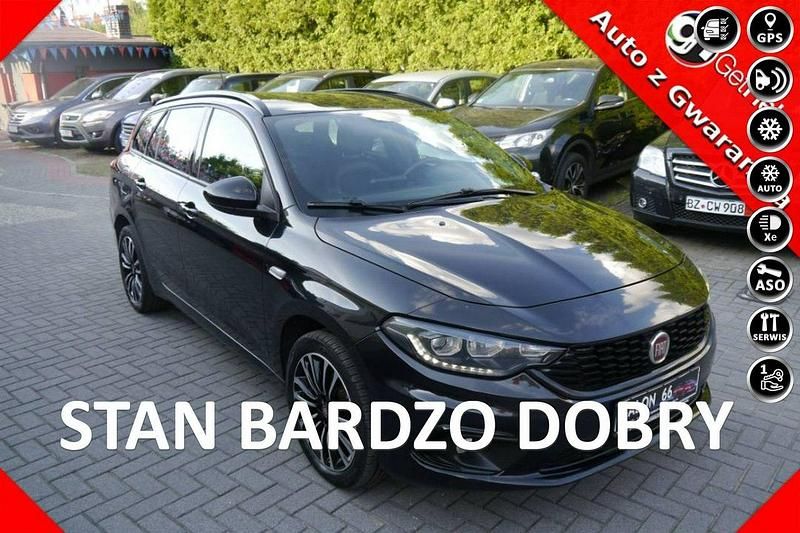 Czarny Używany 2019 Fiat Tipo Sedan/Limuzyna | 34 800 zł - Obraz 1/4