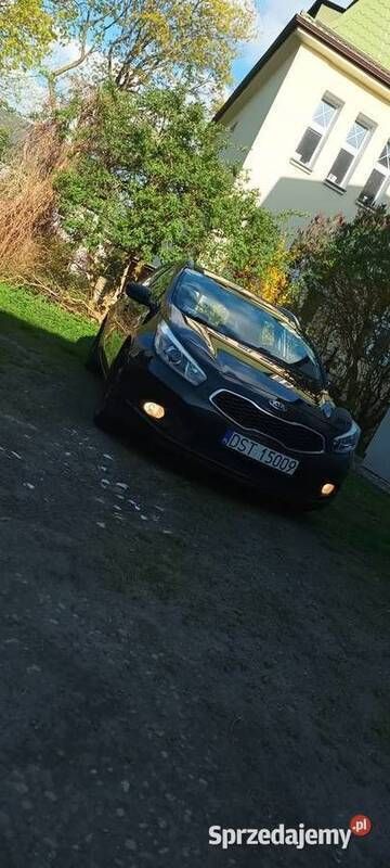Czarny Używany 2012 Kia Ceed Kombi | 13 500 zł (Uczciwa cena) - Obraz 1/4