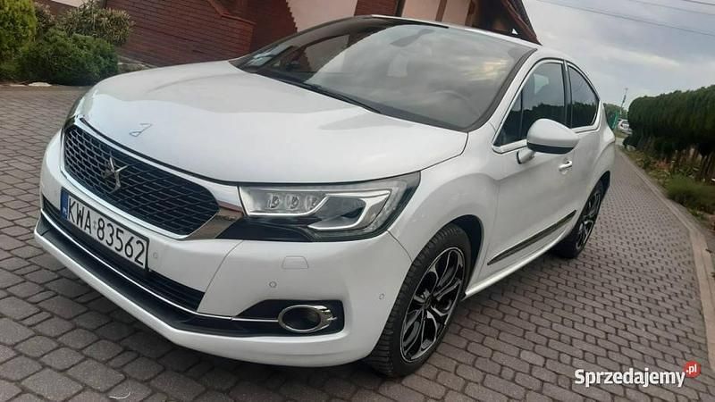 Używany DS Automobiles DS4 Sport Chic 210 KM (154 kW) 2015 Biały Hatchback