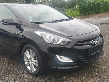 Czarny Używany 2014 Hyundai i30 Hatchback | 28 700 zł (Dość drogi) - Obraz 1/4