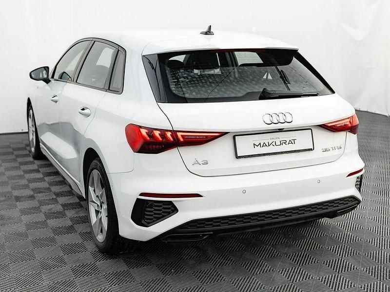 Używany Audi A3 S-Line 150 KM (110 kW) 2023 Biały Sedan/Limuzyna