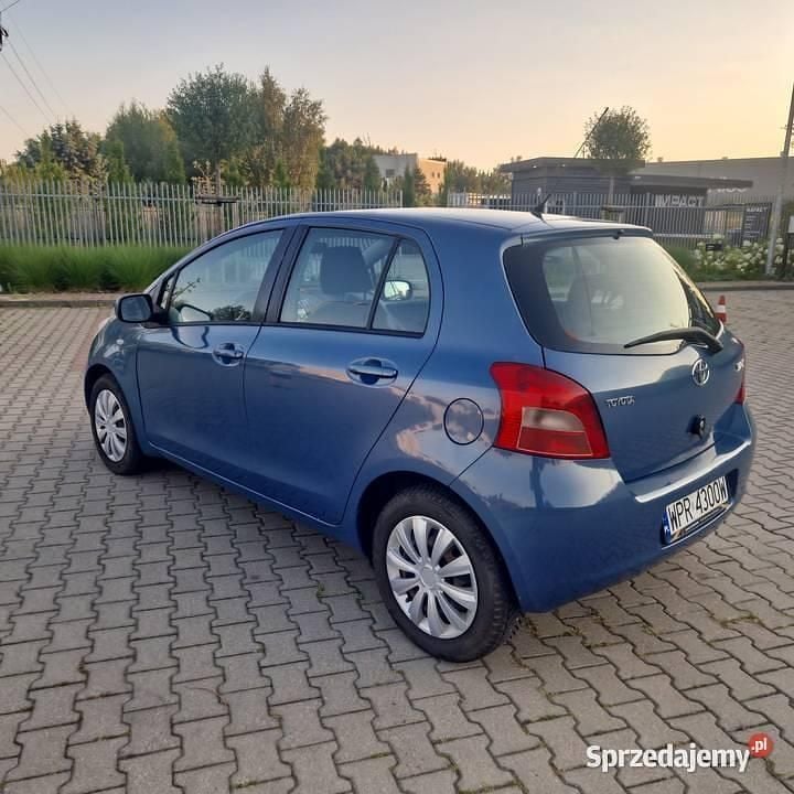 Niebieski Używany 2006 Toyota Yaris Hatchback | 12 900 zł (Drogi) - Obraz 1/4