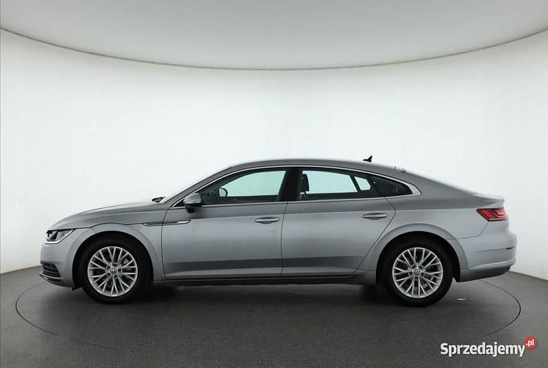 Używany VW Arteon 190 KM (139 kW) 2020 Srebrny Sedan/Limuzyna