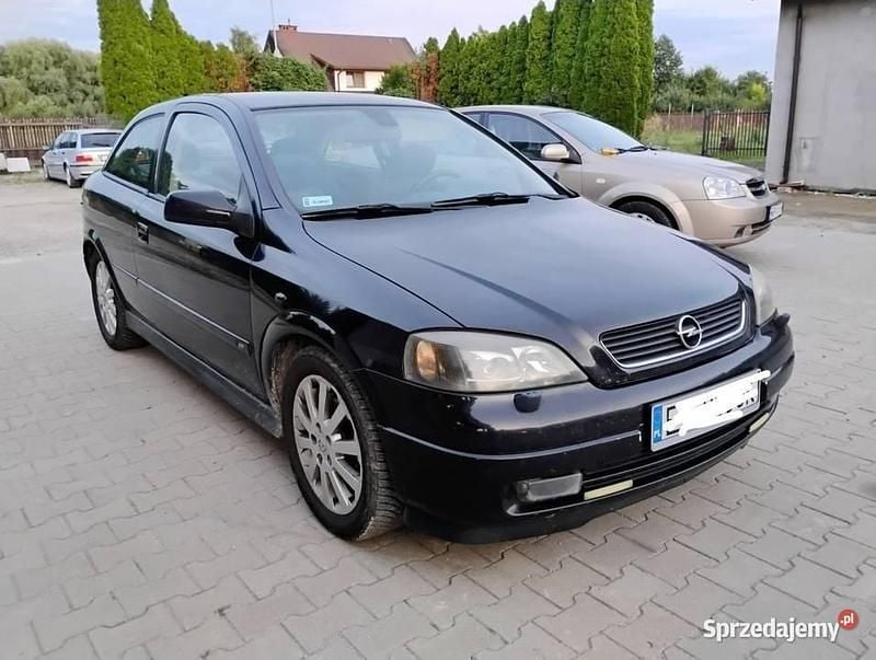 Czarny Używany 2004 Opel Astra Hatchback | 3999 zł (Super Cena) - Obraz 1/4