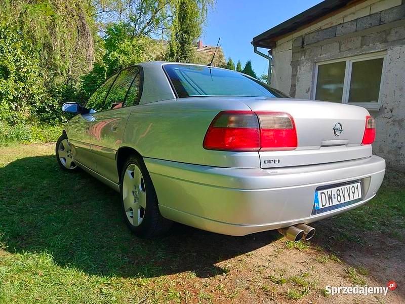 Używany 2000 Opel Omega | 7000 zł - Obraz 1/4