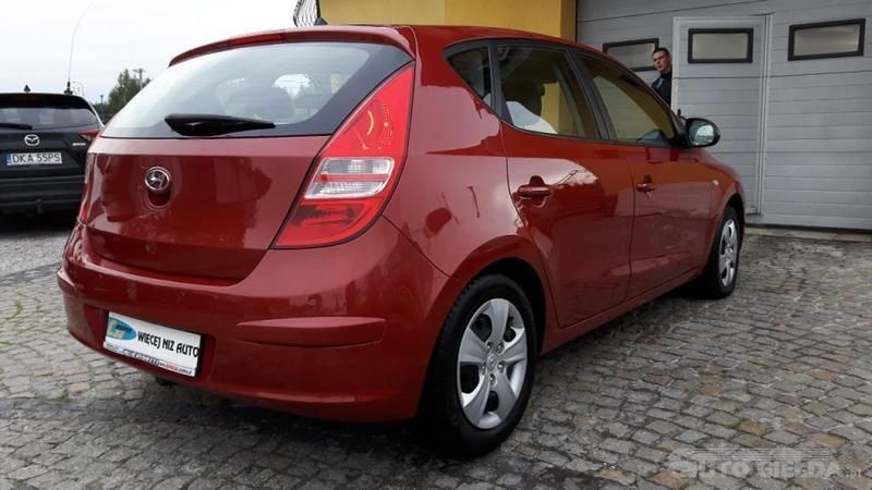 Używany Hyundai i30 2010 Bordowy metalik