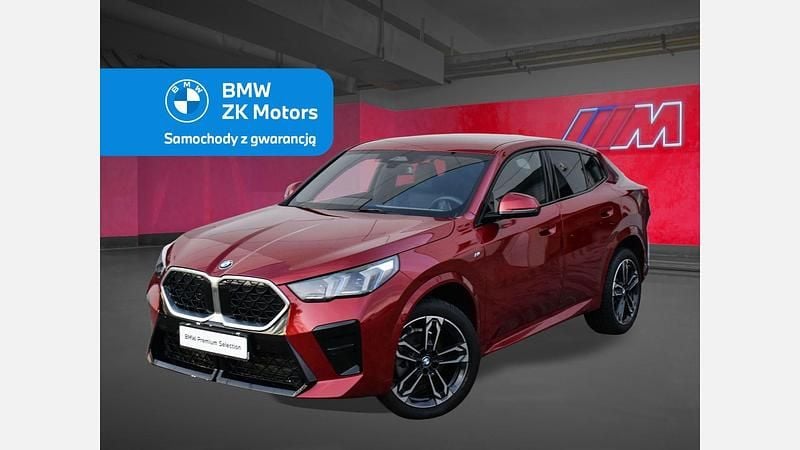 Czerwony fire red metalizowany Używany 2024 BMW X2 Luxury Line SUV | 214 900 zł - Obraz 1/3