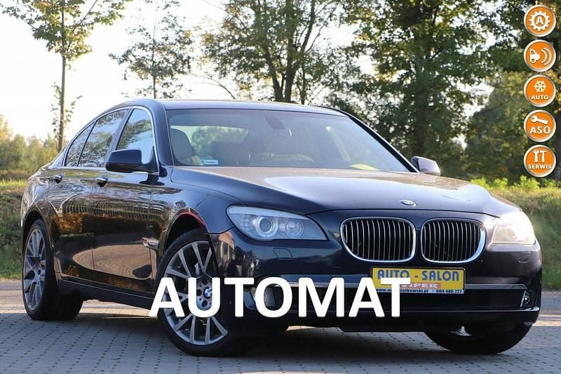 Niebieski ciemny (metalik) Używany 2012 BMW 740 Sedan/Limuzyna | 79 800 zł (Drogi) - Obraz 1/4