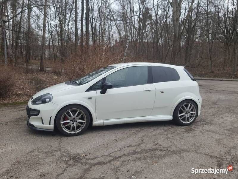 Biały Używany 2010 Abarth Punto Evo Hatchback | 50 000 zł - Obraz 1/4