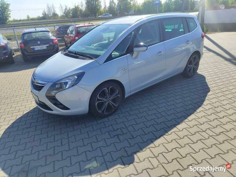 Szary Używany 2014 Opel Zafira Cosmo Minivan | 37 200 zł (Dość drogi) - Obraz 1/4