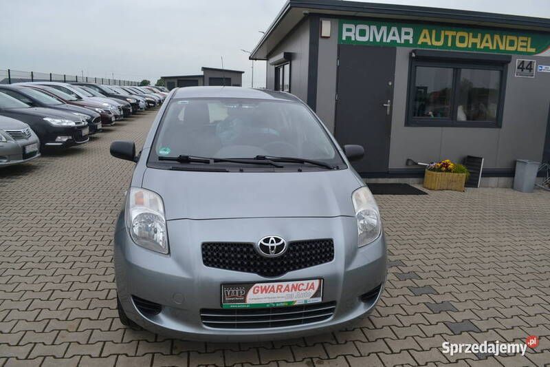 Szary Używany 2009 Toyota Yaris Sedan/Limuzyna | 15 400 zł (Uczciwa cena) - Obraz 1/4