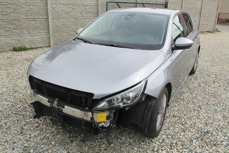 Szary Używany 2021 Peugeot 308 Hatchback | 25 900 zł - Obraz 1/4