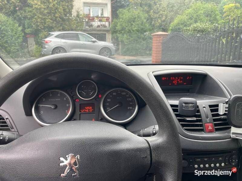 Używany Peugeot 207 88 KM (64 kW) 2006 Srebrny Hatchback