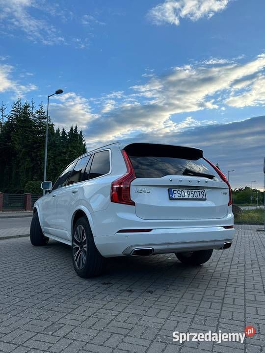 Biały Używany 2021 Volvo XC90 SUV | 198 000 zł - Obraz 1/4