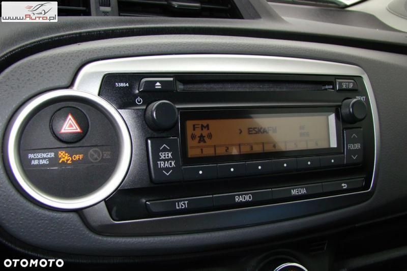 Używany Toyota Yaris Luna 158 KM (116 kW) 2013 Czerwony Hatchback