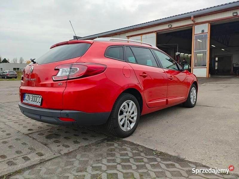 Używany Renault Mégane III 2016 Czerwony Kombi