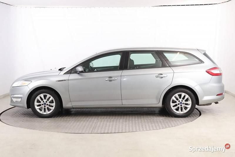 Używany Ford Mondeo 2013 Szary Kombi
